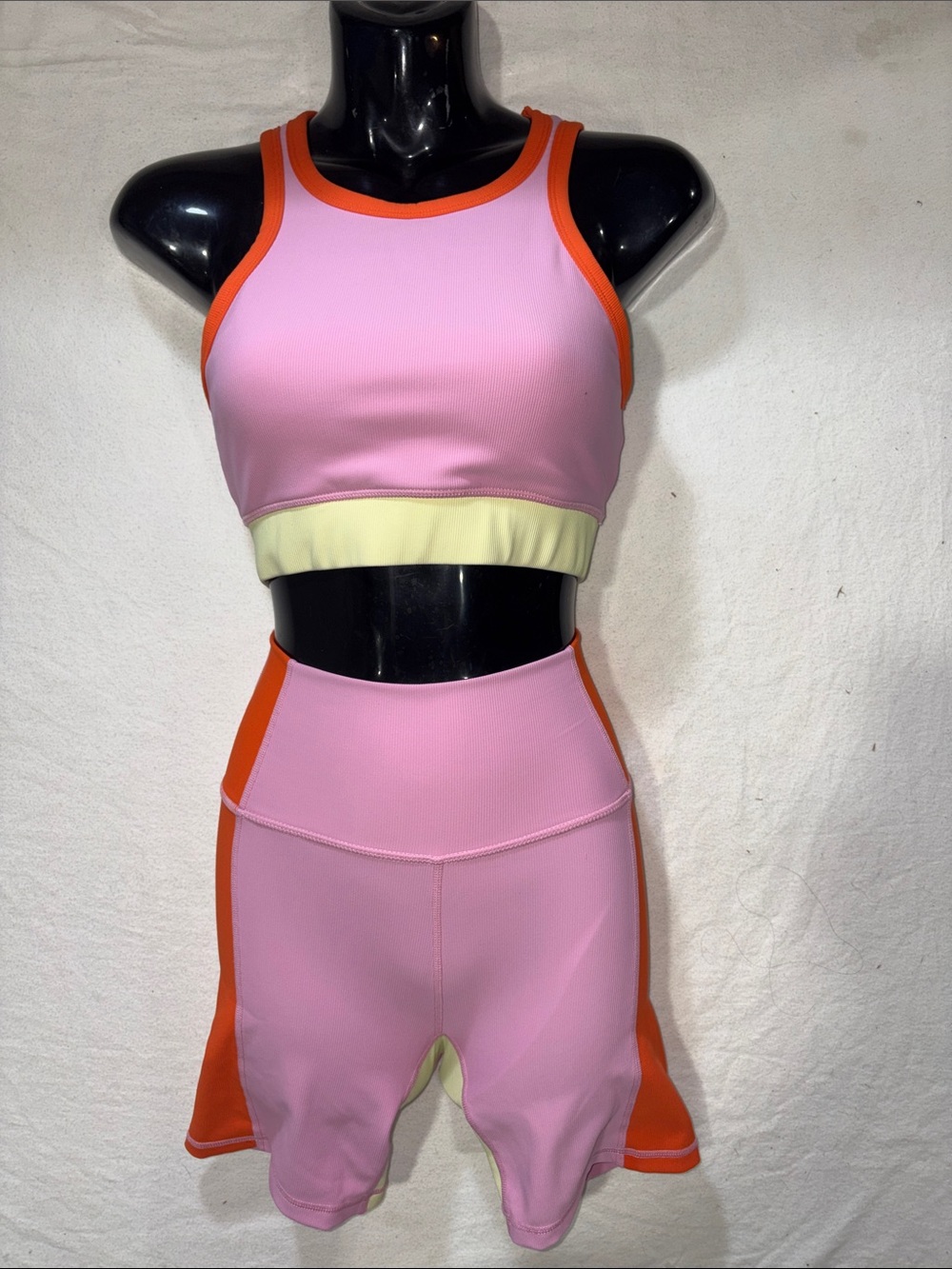 WILO The Label Ribbed Colorblock Sports Bra & Biker Shorts Set Pink Women's S/XS